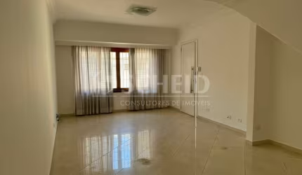 Lindo Sobrado com 2 suítes, 2 salas, cozinha com copa e 2 vagas de garagem no Brooklin