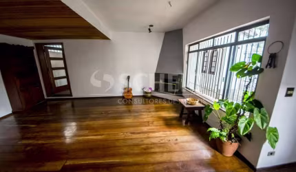 Sobrado residencial de 200m² , com 3 dormitórios, 1 suíte, 2 banheiros,2 vagas  garagem