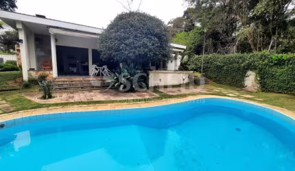 Excelente casa térrea no Bolsão de Interlagos super espaçosa com piscina