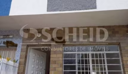 SOBRADO REFORMADO COM 2 DORMS -  1 VAGA - 1 QUARTO NO SUBSOLO