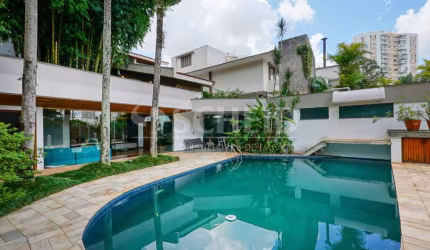 Casa em rua fechada com segurança a venda!