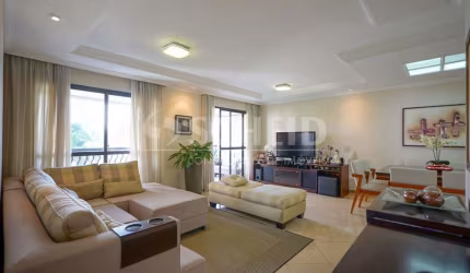Apartamento a venda no Alto da Boa Vista com 3 quartos suites e 3 vagas de garagem.