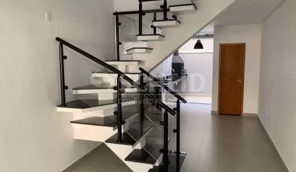 Casa á venda 100m 3 quartos sendo 3 suites 2 vagas proximo ao Aeroporto de Congonhas