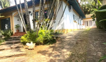 Casa Térrea à Venda no Jardim Petrópolis - Alto da Boa Vista Um Refúgio de Tradição e Tranquilidade