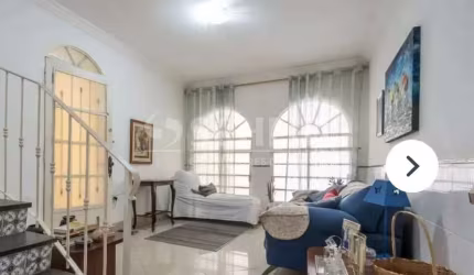 Casa à venda com 4 suítes, 2 vagas, 5 banheiros, quintal, churrasqueira