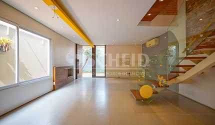Casa de Vila a venda de 150m² com 2 Dormitórios (2 Suítes)-Jardim Hípico.