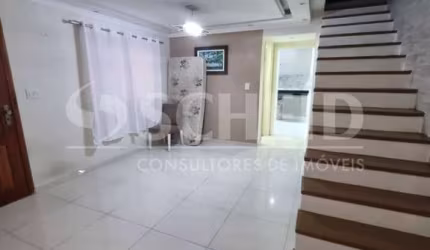 Casa a venda com 3 quartos, 1 suíte, 3 banheiros e 2 vagas no Jardim Marajoara.