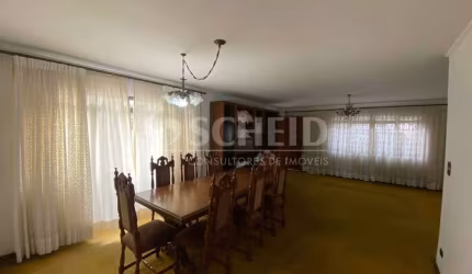 Sobrado com 3 Quartos à venda, 190m² por 1.100.000