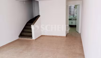 Casa para alugar com 95m², 2 quartos e 1 vaga na Chácara Monte Alegre