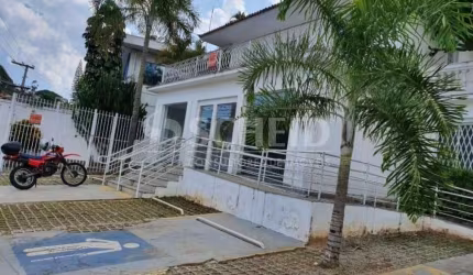 Excelente Casa comercial alto padrão p/locação c/556m2 varios ambientes Pacaembu