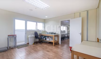 Sala Comercial a Venda no Alto da Boa Vista medindo 330 m³ de área útil