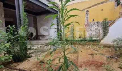Casa de Vila com 3 dormitórios próximo ao metrô !