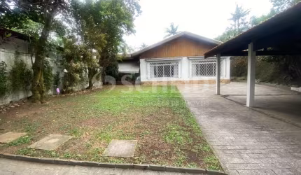 Casa térrea a venda no Bairro Jardim Petrópolis