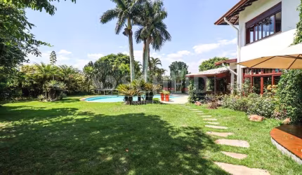 Casa com 4 quartos  na Chácara Flora!