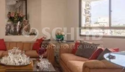 Apartamento a venda com 306m², 4 quartos, 6 vagas, no bairro Santa Cecília.