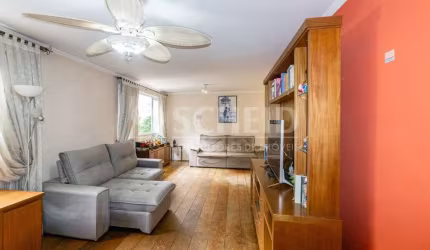 Apartamento á Venda no Campo Belo com 137m², 4 quartos sendo 1 suíte, 2 vagas.