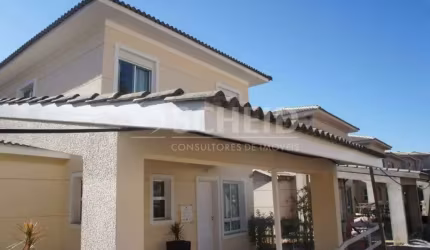 Casa à venda em Condomínio na Granja Viana