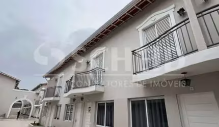 Linda Casa à Venda Condomínio fechado Próximo ao Autódromo de Interlagos
