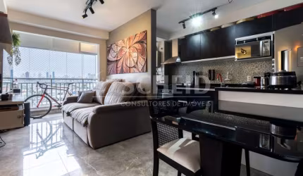 Apartamento à venda com 03 quartos, reformado no Ipiranga