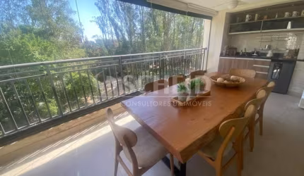 Apartamento á Venda no Jardim Marajoara com 197m², 3 quartos sendo 3 suítes, 3 vagas.