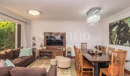 Casa de Vila à Venda na Granja Julieta com 280m², 4 dormitórios (2 suítes) e 2 vagas