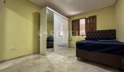 Casa a venda de 125 m², com 5 quartos, 1 suíte e 2 vagas no Socorro.
