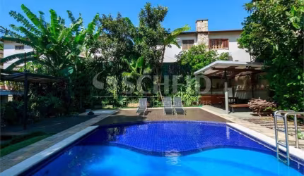 BROOKLIN  - CASA TÉRREA COM PISCINA E 1400m² de TERRENO COM 8 VAGAS DE GARAGEM