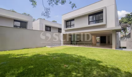 Casa em Condomínio á Venda na Chácara Santo Antônio com 769m², 6 vagas de garagem.