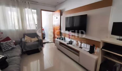 Sobrado para venda, com  3 quartos - 2 vagas - Jardim Sabará