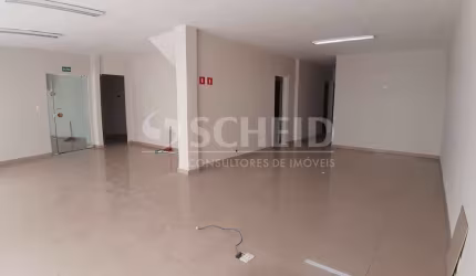 Casa Comercial em Santo Amaro - 326m² - 8 Salas - 4 Banheiros