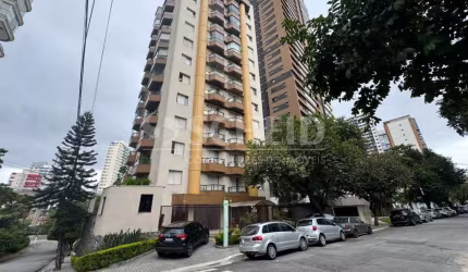 APARTAMENTO EM ANDAR ALTO NO CAMPO BELO