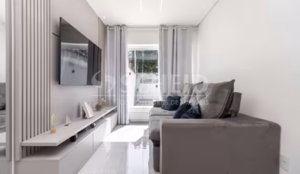 Sobrado á Venda no Jardim Marajoara com 114m², 2 quartos sendo 2 suítes, 2 vagas.