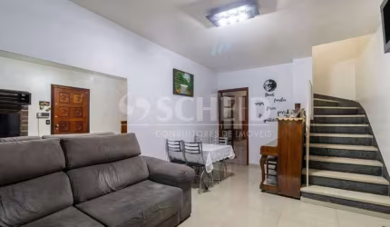Casa de Vila á Venda na Vila Santa Catarina com 104m², 3 quartos sendo 1 suíte, 2 vagas.