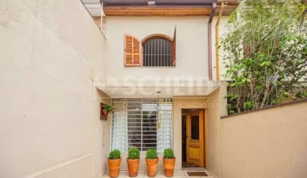 Casa à Venda na Chácara Santo Antônio com 94m², 2 dormitórios (1 suíte) e 1 vaga
