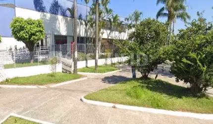 Galpão para locação na região do socorro com 1.048 m²