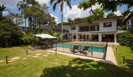 CASA MODERNA - JARDIM CORDEIRO