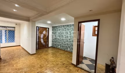 Vende casa Campo Belo 281 m² 4 quartos 1 suíte e duas vagas!