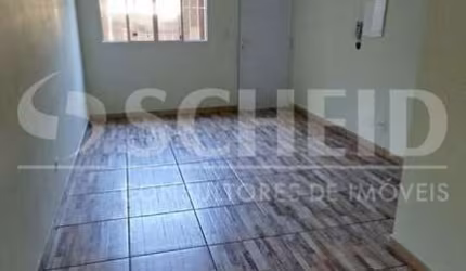 Lindo Sobrado 2 dormitórios com armários no Campo Grande!!!