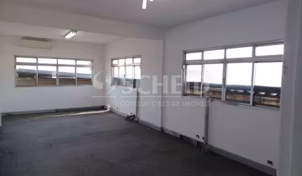 ÓTIMO GALPÃO COM BOA LOCALIZAÇÃO, ENTRADA COBERTA DE GRANDE PORTE, COM DOCA ESPAÇO PARA CARRETA
