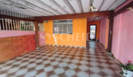 Casa a venda com três quartos na Vila Anhanguera - São Paulo - SP
