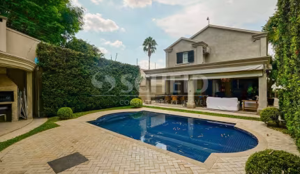 Casa moderna com espaço gourmet e jardim próximo ao Einstein