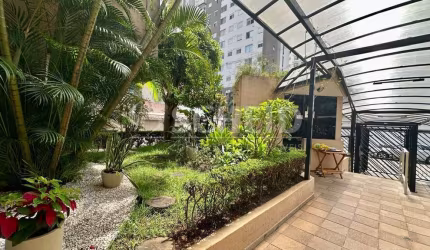 Apartamento 2 dormitórios, sendo 2 suítes com 1 vaga no Jardim Marajoara.