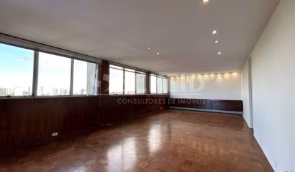 Apartamento com 3 suítes e vista livre no Alto da Boa Vista