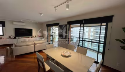 Apartamento 3 Suítes, 167m² -  Excelente Localização em Moema Pássaros