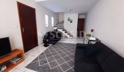 Sobrado com 3 quartos, sendo 1 suíte, com 123m² úteis em excelente terreno de 125m²