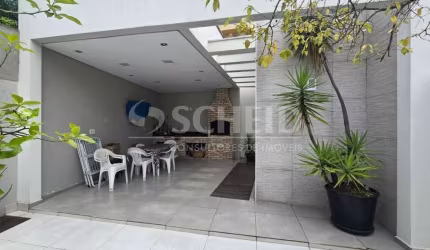 Casa à venda no Jd. Umuarama - Churrasqueira reformada!!!!