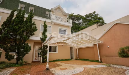 casa a venda  em condomínio , situada no alto da boa vista ,com 351m² , 04 suítes, 3 vagas .