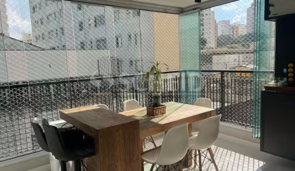 Apartamento com 62m², 2 dormitórios, 1 suíte e 1 vaga à venda na Vila Mascote
