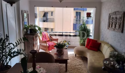 Apartamento à venda na Vila Mascote, com três dormitórios e duas vagas