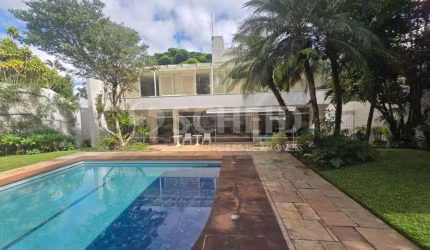 Casa com terreno amplo, 1200mt, Alto da Boa Vista !